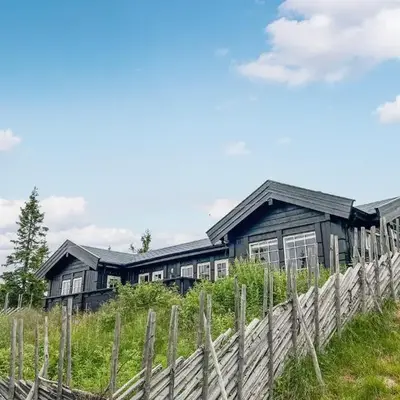 Beautiful Home In Sjusjøen With Sauna