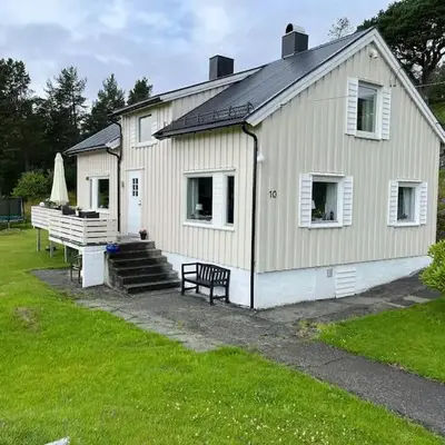 Sjarmerende og romslig bolig