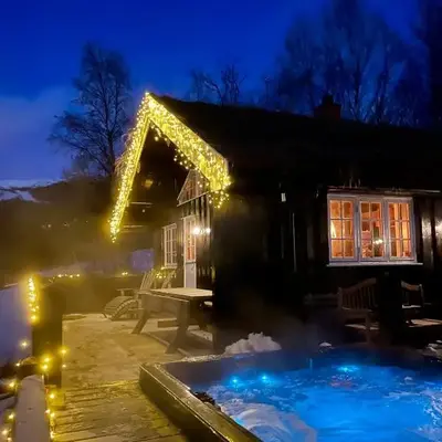 Three bedroom holiday house with jacuzzi in Bjorli