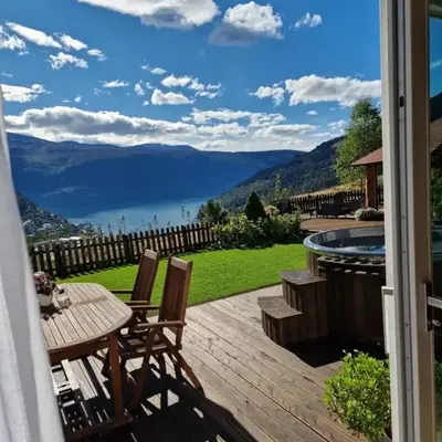 Mountain & Fjord View Apartment