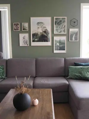 a living room with a couch and a table at Familiebolig med nydelig utsikt in Trondheim