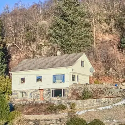 4 Bedroom Awesome Home In Nedre Vats