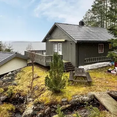 4 Bedroom Beautiful Home In Sekken