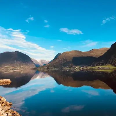 Jølster Lake View