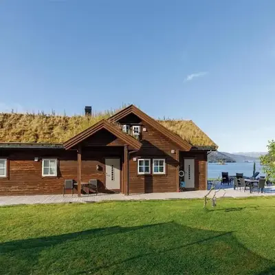 5 Bedroom Lovely Home In Ølensvåg