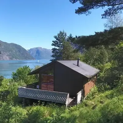 Fjordhytte-3 in traumhafter Lage 100 Meter vom Hardangerfjord