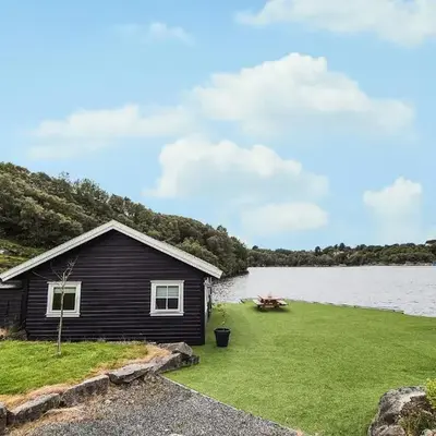 2 Bedroom Lovely Home In Haugesund