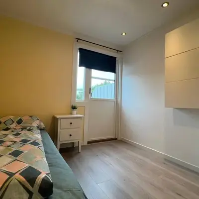 Cozy Urban Single Room