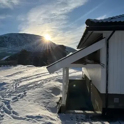 Sokkel-leilighet med nærhet til sentrum og Hovden skiheis