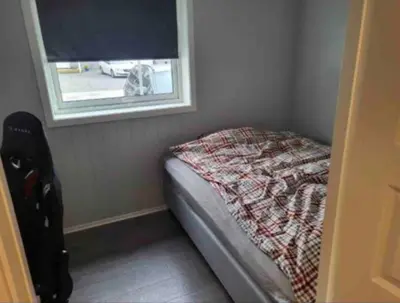 Gallery image of Selveier leilighet, Parkering med El-bil ladder in Florø
