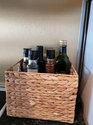 a wicker basket with bottles of liquids in it at Gaustablikk, 3 soverom, fri utsikt til fjell og innsjø in Gaustablikk