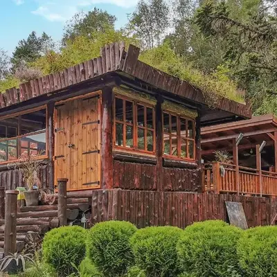 Gorgeous Home In Førde
