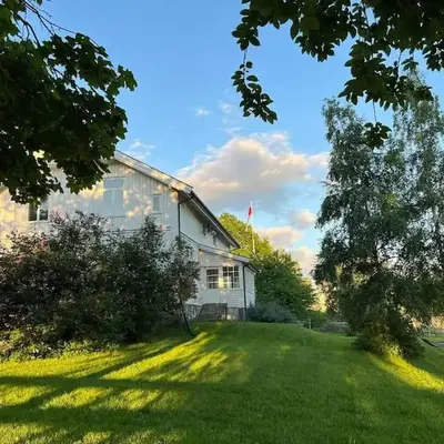 Historisk villa med klassiske detaljer