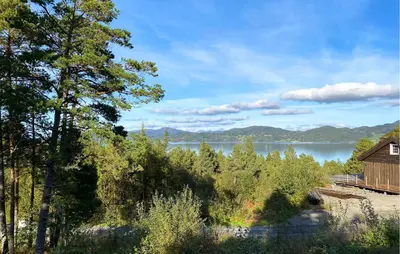 a view of a lake from a cabin at 3 Bedroom Beautiful Home In Torvikbukt in Torvikbukt