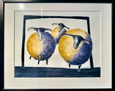 a painting of three birds in a picture at High standard cabin at Sjusjøen sauna, hot tub & ski trails right outside in Ringsaker