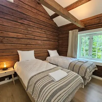 Stort hus med 2 leiligheter til leie på Lundamo