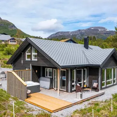 Moderne hytte på Fjellsætra med Jacuzzi