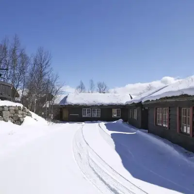 Koselig Sentral Eldre Hytte Med Peis