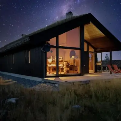 Modern cabin with a Mountain View