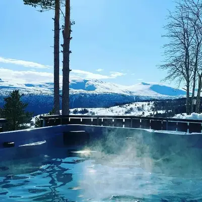 Countryside Cabin With Jacuzzi Near Stryn
