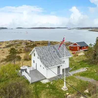 Idyllisk perle ved sjøen!