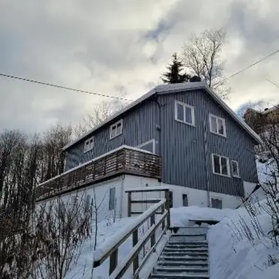 4 and 6 bedroom apartments Ski WC
