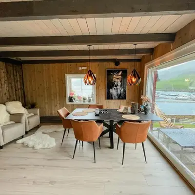 Unique Modern Harbour Home In Valsøyfjord