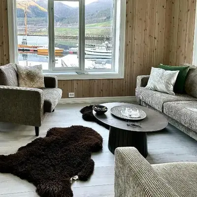 Charming & Modern Seaside House In Valsøyfjord