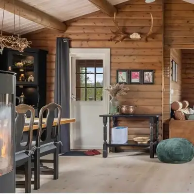 Charming Log Cabin With Modern Luxury
