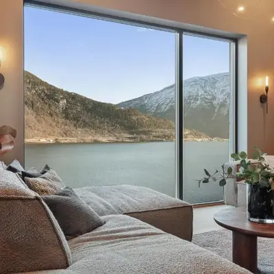 Penthouse with fjord view and parking