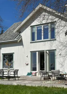 Gallery image of Lovely sea view in modern family house! in Steinkjer