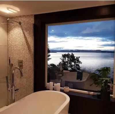 Gallery image of Lovely sea view in modern family house! in Steinkjer