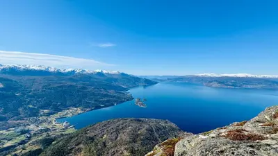 a view of a lake from the top of a mountain at Kramsjø Gjestgiveri in Herand