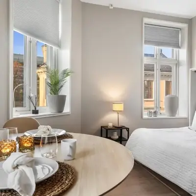 Roomsly - Cozy Hilltop Hideout in Central Bergen