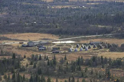 an aerial view of a farm with trees and houses at Fjellhytte i Valdres, rett ved nasjonalpark og turstier in Robøle