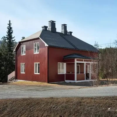 Hus nær butikk