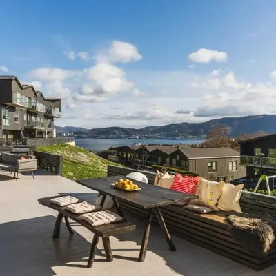 Large luxurious apartment with private terrace and parking