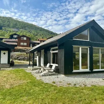 Hytte sentralt i Myrkdalen