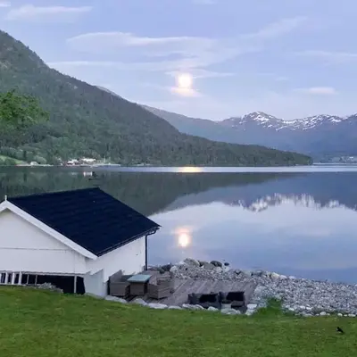 3 Bedroom Amazing Home In Elnesvågen
