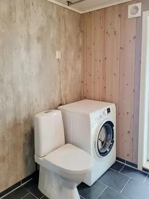 Gallery image of Cabin With Jacuzzi