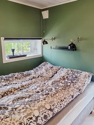 Gallery image of Cabin With Jacuzzi