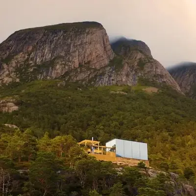 Speilhus med badestamp - en unik naturopplevelse