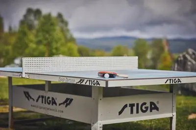 a white table top sitting on top of a table at Fisking i Valdres in Tisleidalen