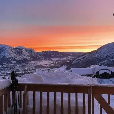 Fantastisk utsikt i Hemsedal med ski in og ski ut