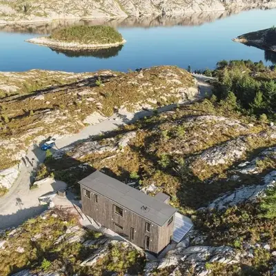 Architect-Designed Cabin Panoramic View