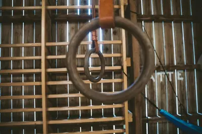 a ring hanging from the wall of a building at Kommahuset in Ervik