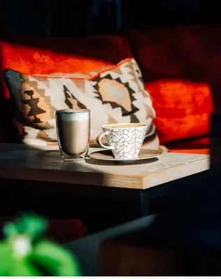 a tray with two coffee cups on a table at Pellestova - Hafjell in Øyer