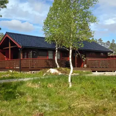 Renovated Cabin By Lake Djupedal