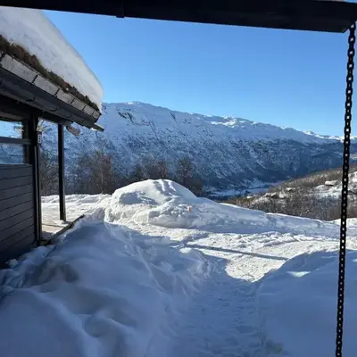 Cosy cabin in Hemsedal with ski in-ski out to Solheisen