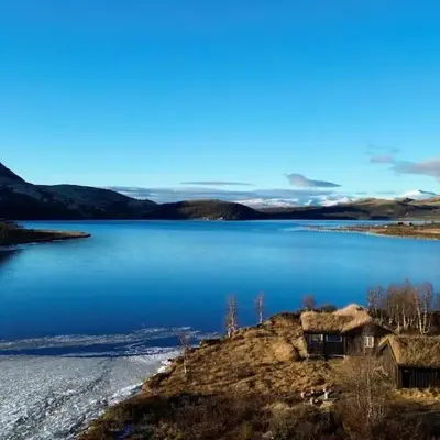 Fiskebu at Flaksjøen